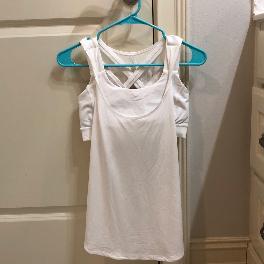 lulu lemon white tank with built in bra!